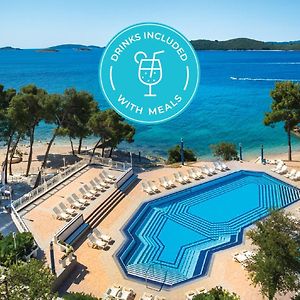 Aminess Grand Azur Hotel